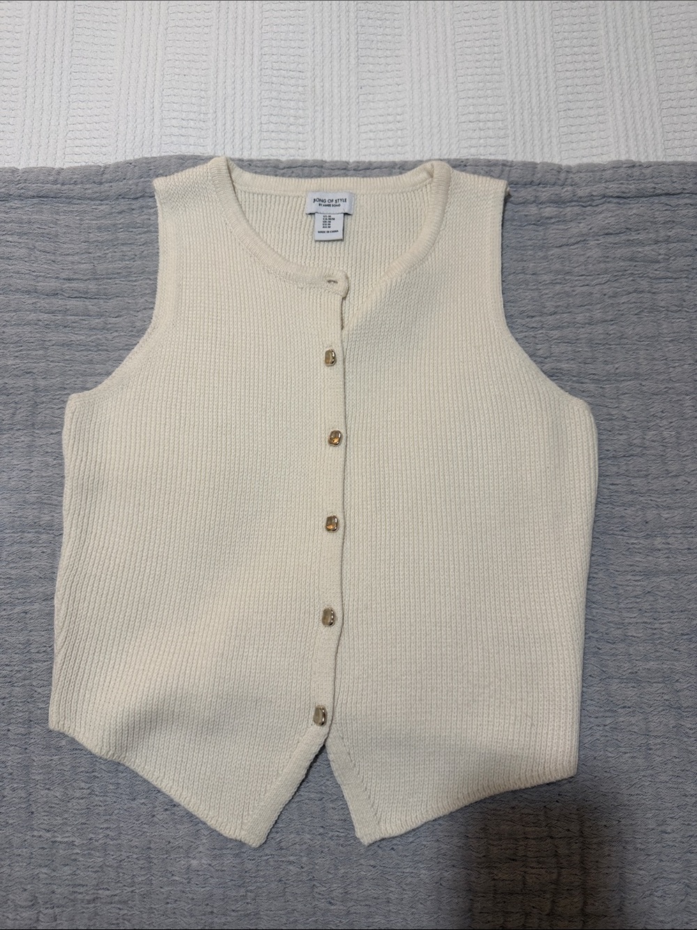 Song of Style Cream Knit Button-Front Sleeveless Top
